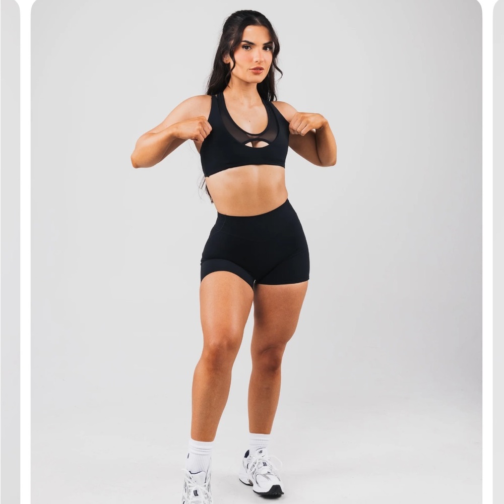 Alphalete Mia Mesh sports bra NWT black size small